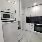 Premium 2 דירה